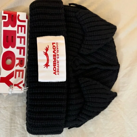 NEW NWT AUTHENTIC Charles Jeffrey LOVERBOY Chunky Ears Beanie Hat Black - Picture 7 of 8